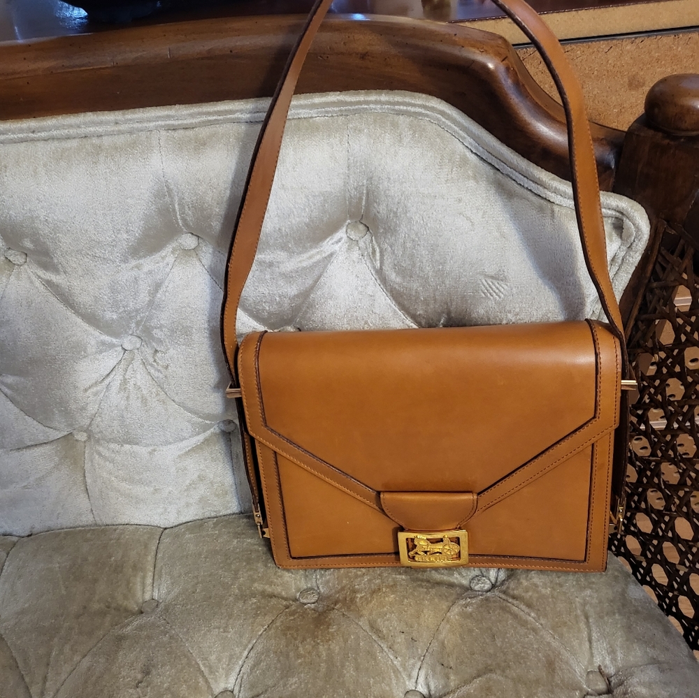RARE Authentic Vintage Celine  horse carriage shouder bag - Picture 7 of 16